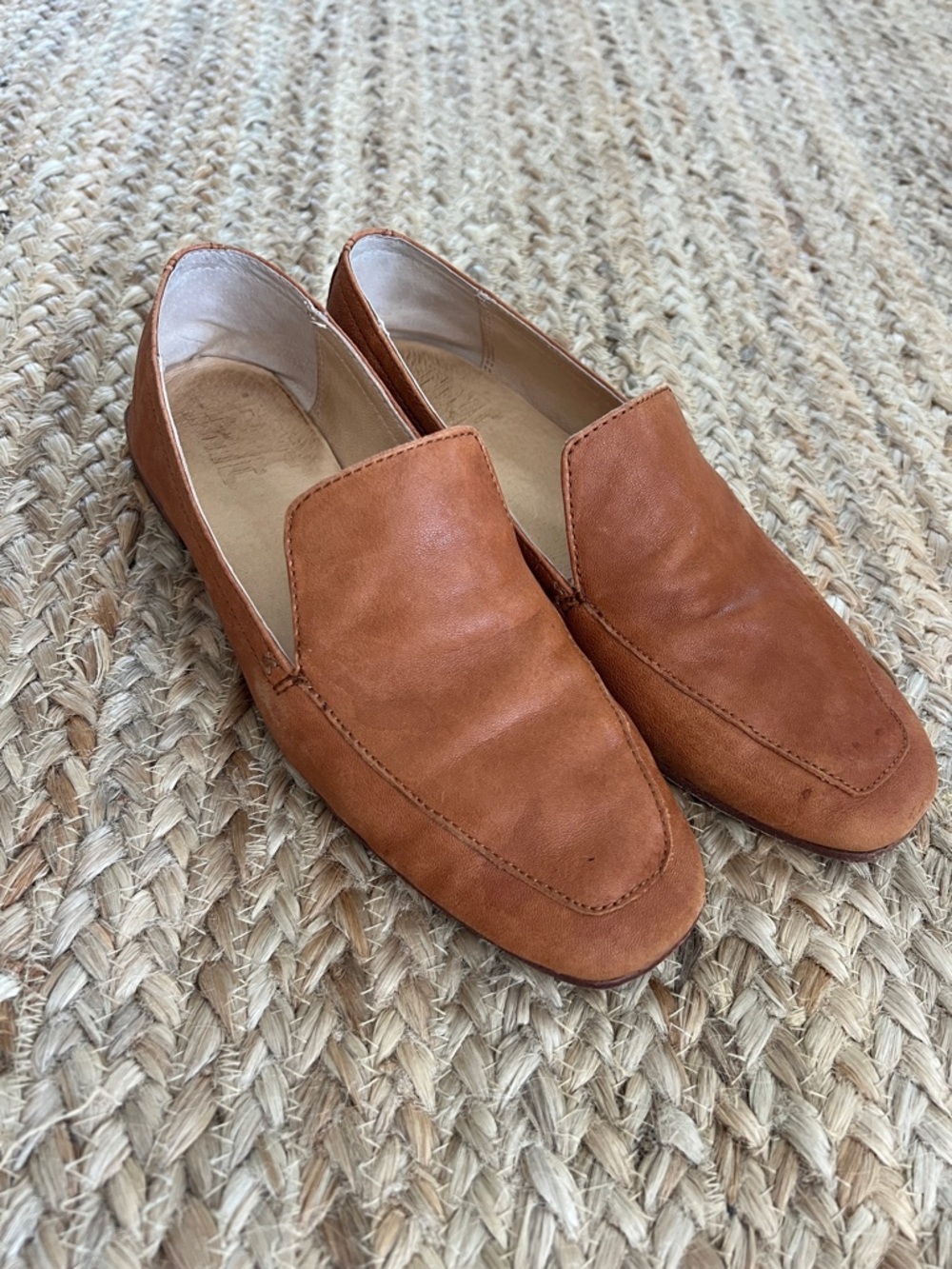 Frye Women's Tan Leather Slip-On Loafers Good Used Condition. 6.5